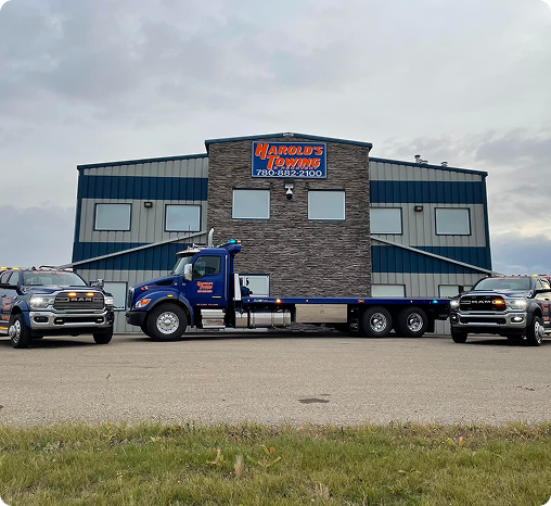 Harolds Towing Truck image